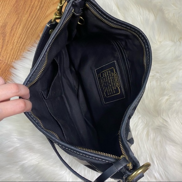 Coach signature shoulder bag. Canvas with leather trim. - Picture 3 of 8